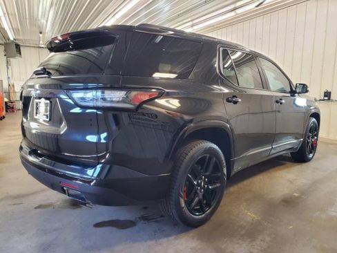 Used 2019 Chevrolet Traverse Premier w/ Redline Edition AWD/4WD image 3