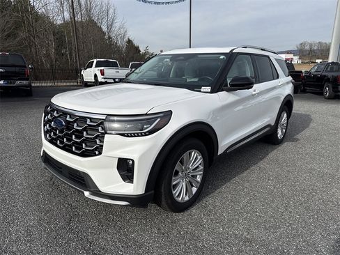 Used 2025 Ford Explorer Platinum w/ LUX Leather Package image 3