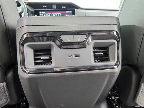 New 2026 GMC Sierra 1500 AT4 w/ AT4 Premium Package image 47