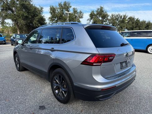 Used 2023 Volkswagen Tiguan SE image 12