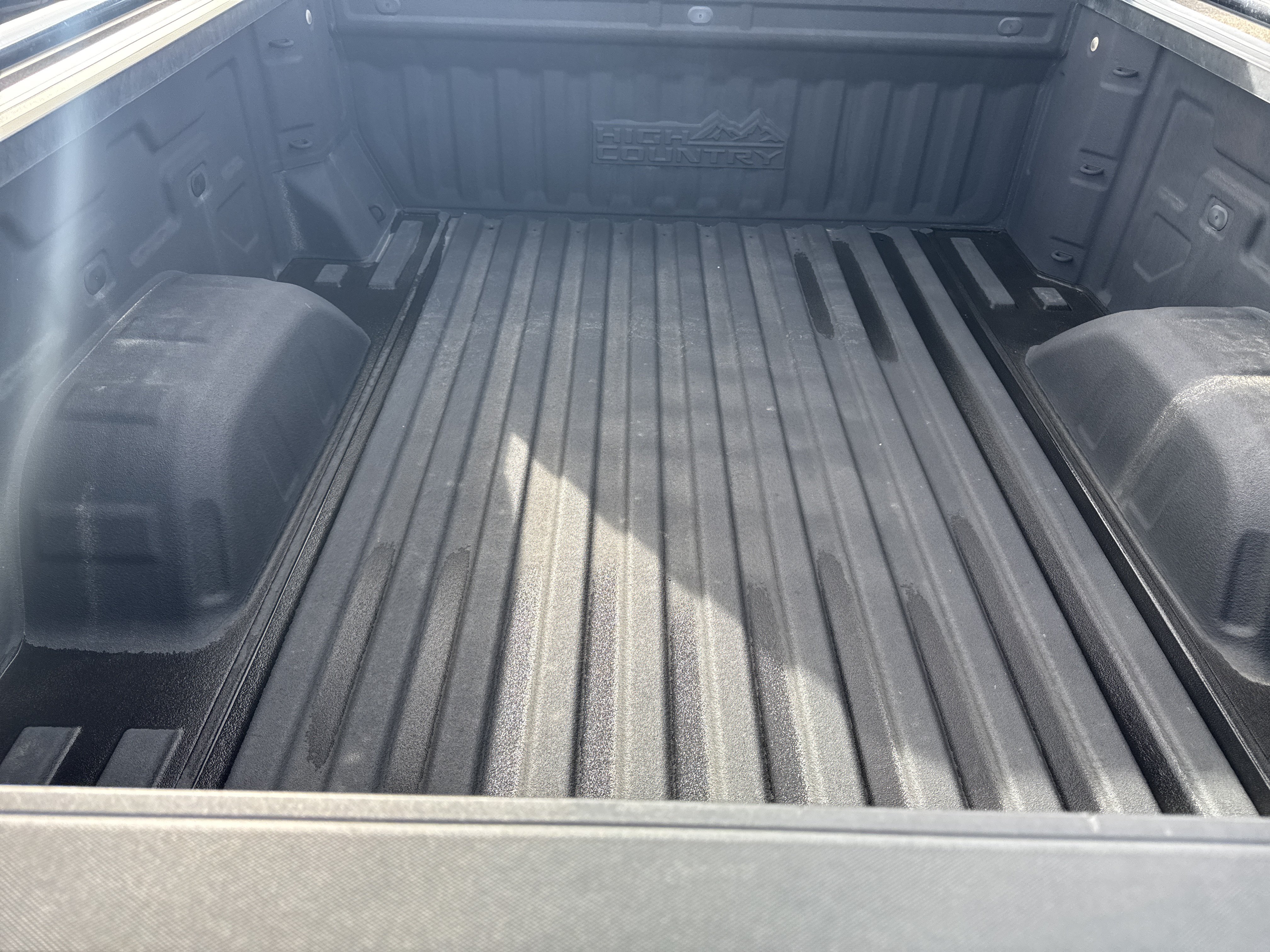 Used 2023 Chevrolet Silverado 1500 High Country AWD/4WD image 14