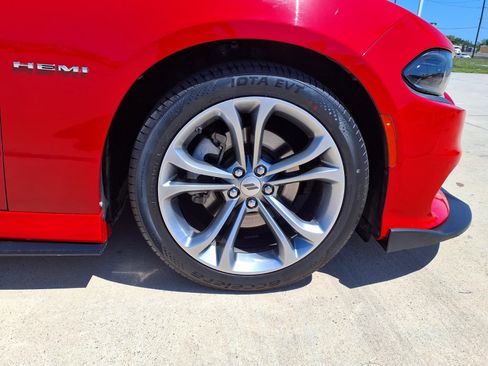 Used 2022 Dodge Charger R/T RWD image 9