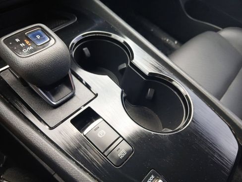 Used 2021 Nissan Rogue SV w/ Premium Package FWD image 18