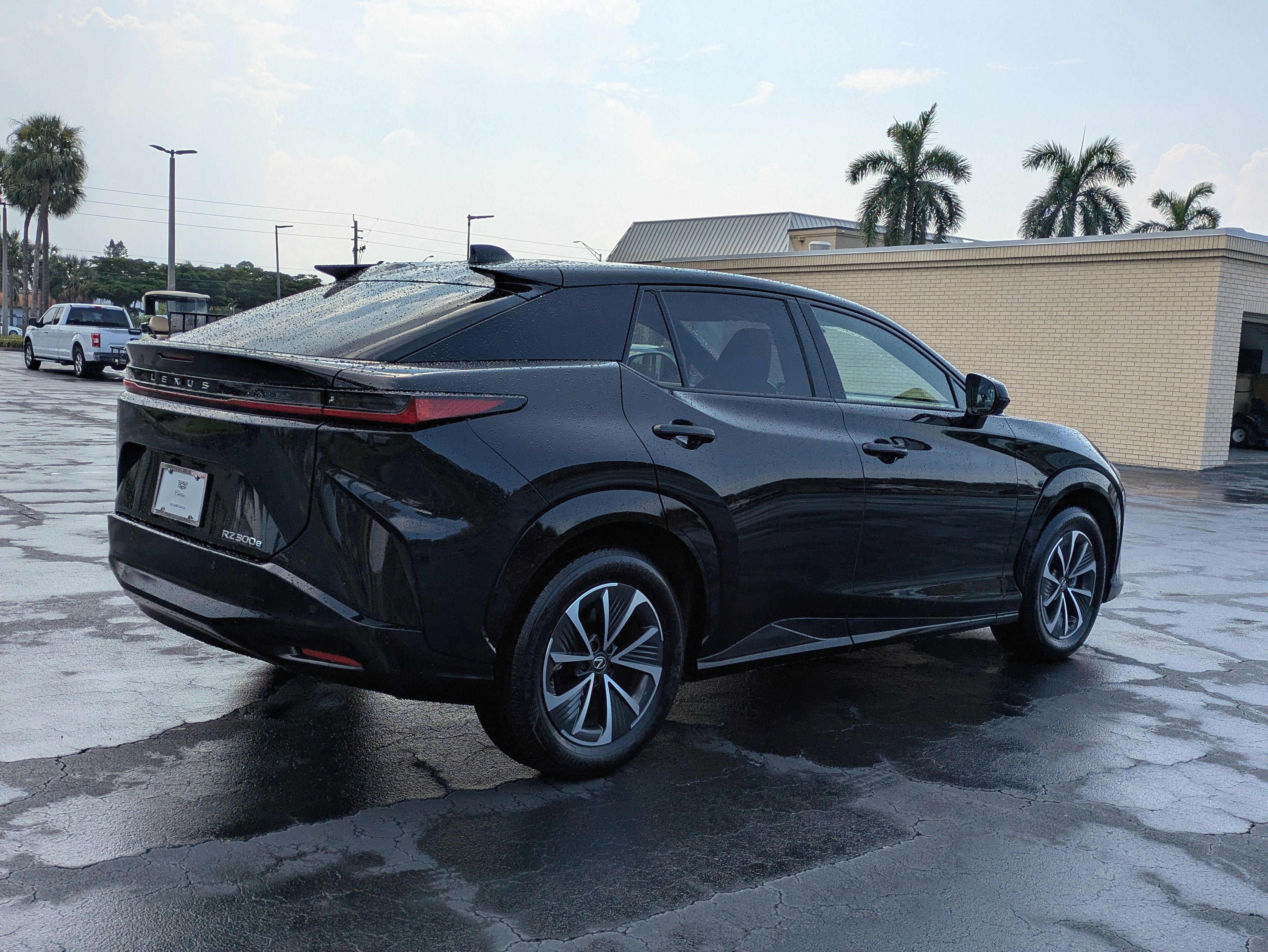 Used 2024 Lexus RZ 300e Premium w/ Accessory Package (Z1) FWD image 6