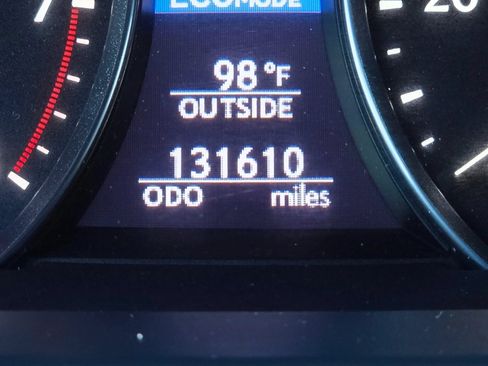 Used 2014 Lexus LS 460 w/ Comfort Package RWD image 20