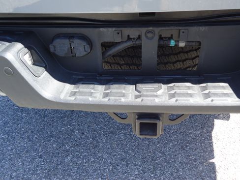 Used 2017 Toyota Tacoma TRD Pro AWD/4WD image 11
