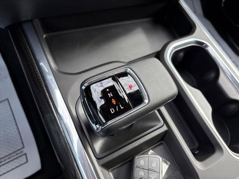 Certified 2025 Chevrolet Silverado 1500 LT Trail Boss w/ Convenience Package II image 18