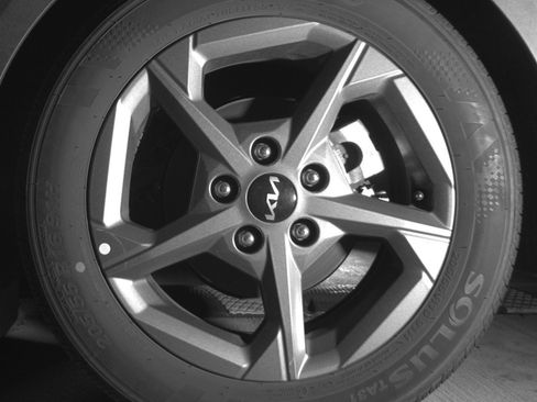 Used 2025 Kia K4 LXS image 14