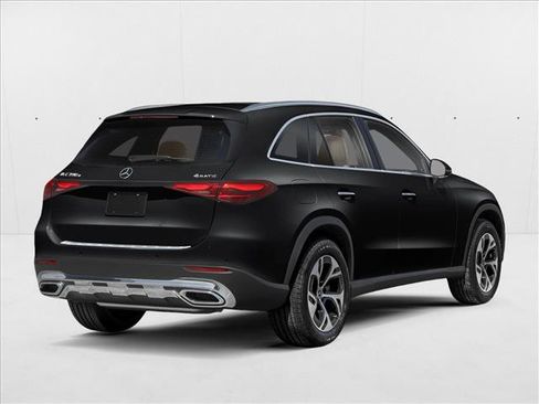 New 2026 Mercedes-Benz GLC 350e GLC 350e image 2