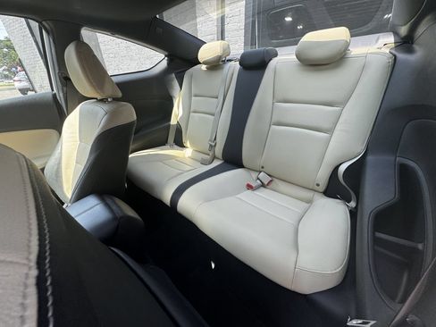 Used 2016 Honda Accord EX-L image 14