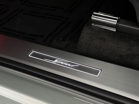 Used 2023 Bentley Bentayga Speed image 34