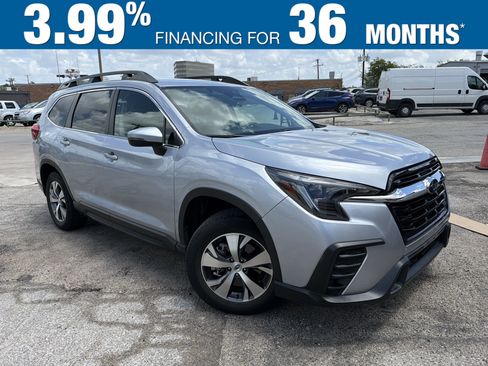 Used 2023 Subaru Ascent Premium w/ Convenience Package AWD/4WD image 1
