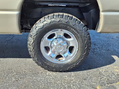 Used 2004 Dodge Ram 2500 Truck SLT image 7