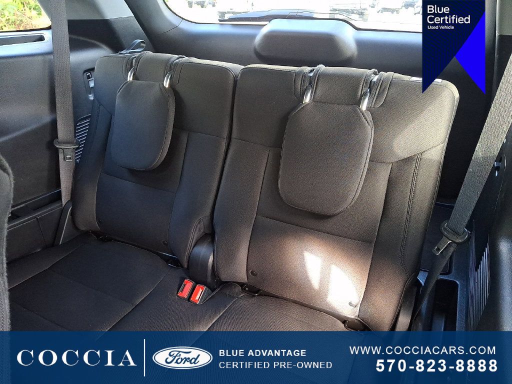 Used 2022 Ford Explorer XLT AWD/4WD image 10