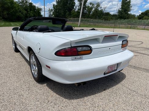 Used 2002 Chevrolet Camaro Z28 w/ SS Performance/Appearance Pkg RWD image 26
