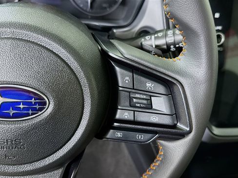 Used 2024 Subaru Crosstrek 2.5i Limited w/ Crosstrek Mirror Package AWD/4WD image 24