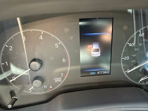 Used 2025 Toyota Corolla SE FWD image 9