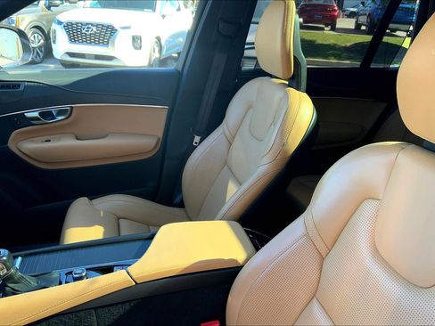 Used 2022 Volvo XC90 T6 Inscription w/ Advanced Package image 27