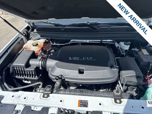 Used 2022 Chevrolet Colorado Z71 AWD/4WD image 29