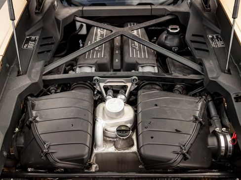 Used 2023 Lamborghini Huracan Tecnica image 19