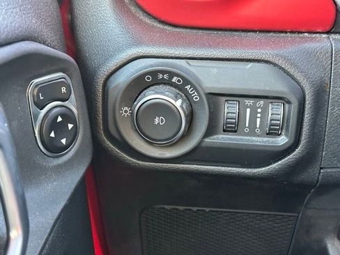 Used 2021 Jeep Wrangler Unlimited Rubicon image 19