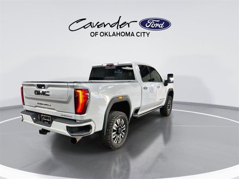 Used 2024 GMC Sierra 2500 Denali Ultimate w/ Max Trailering Package image 8