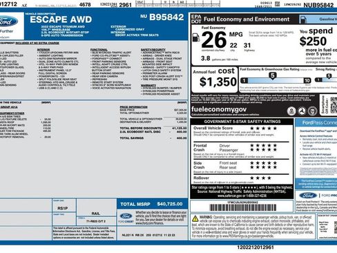 Used 2022 Ford Escape Titanium w/ Class II Trailer Tow Package image 4