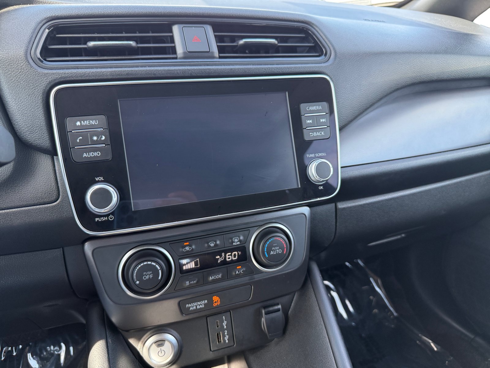 Used 2025 Nissan Leaf S FWD image 12