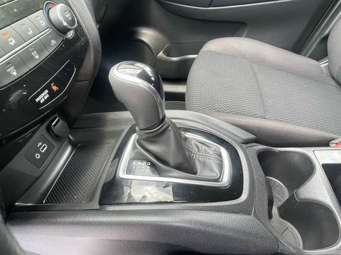 Used 2019 Nissan Rogue Sport S w/ Appearance Package AWD/4WD image 14