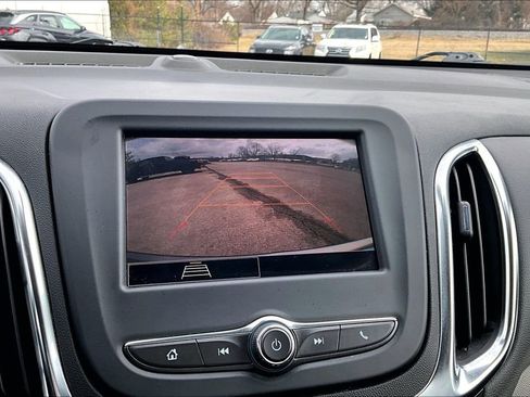 Used 2024 Chevrolet Equinox LT image 22