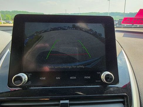 Used 2024 Mitsubishi Eclipse Cross SE image 17