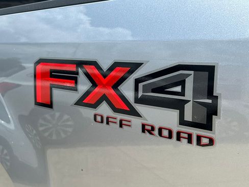 Used 2021 Ford F250 XLT w/ FX4 Off-Road Package AWD/4WD image 13