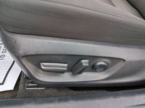 Used 2021 Toyota Camry LE FWD image 20