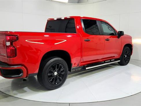 Used 2023 Chevrolet Silverado 1500 Custom image 8
