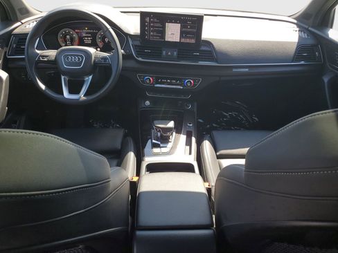 Used 2025 Audi Q5 2.0T Premium Plus w/ Premium Plus Package AWD/4WD image 11