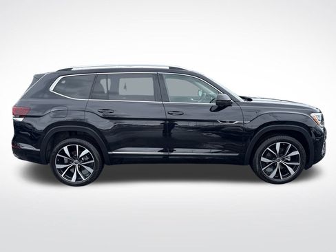 Certified 2025 Volkswagen Atlas SEL Premium R-Line image 7