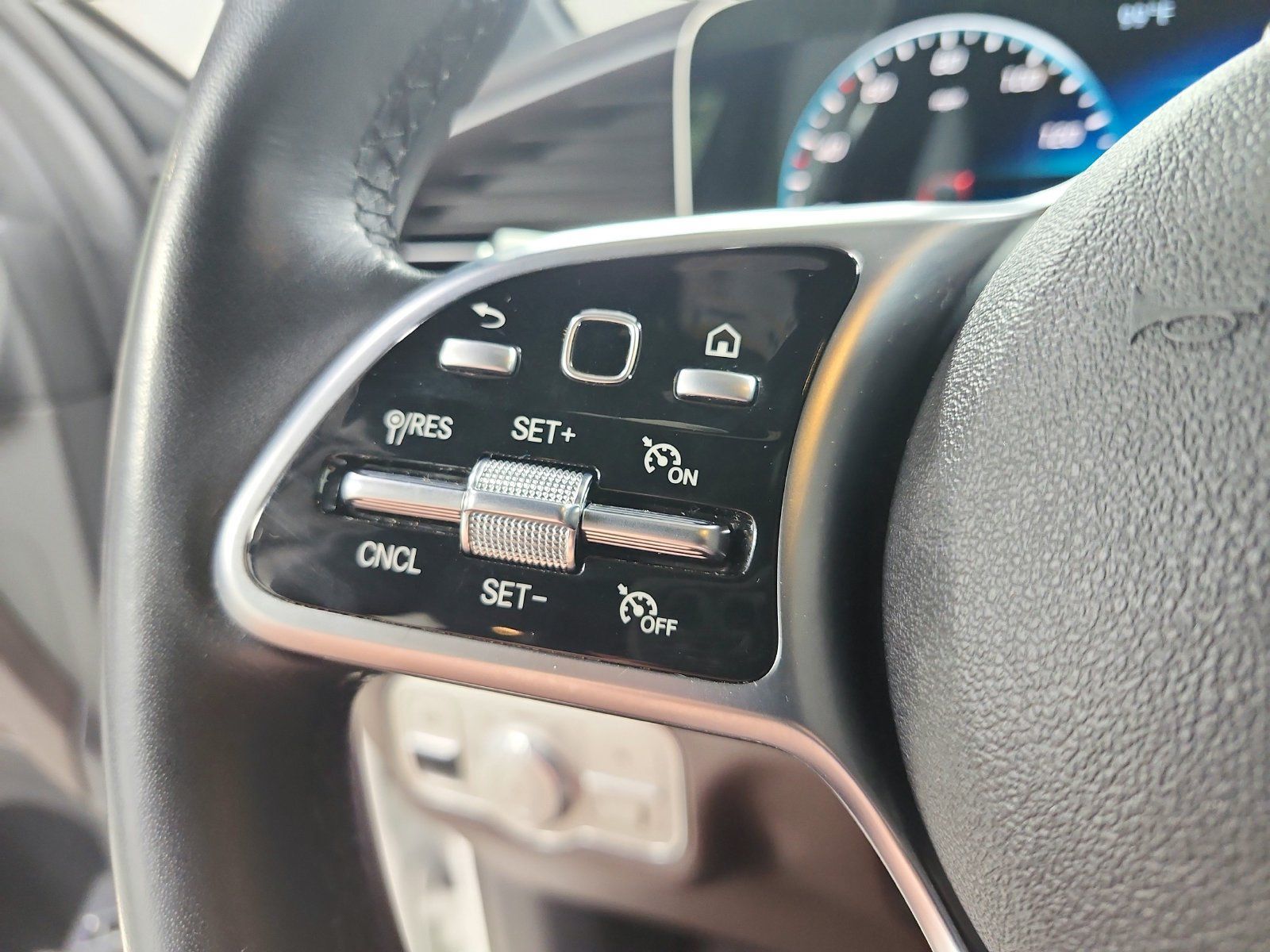 Used 2022 Mercedes-Benz GLE 350 image 24