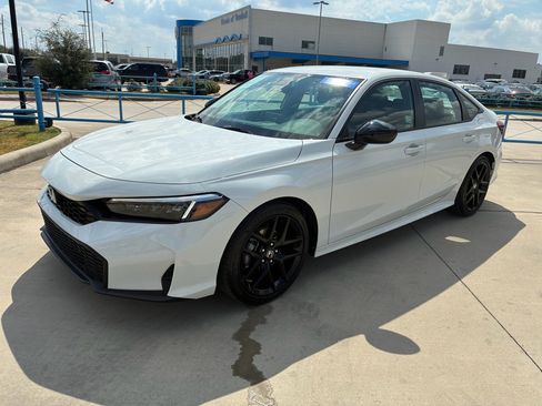 Certified 2026 Honda Civic Sport image 4