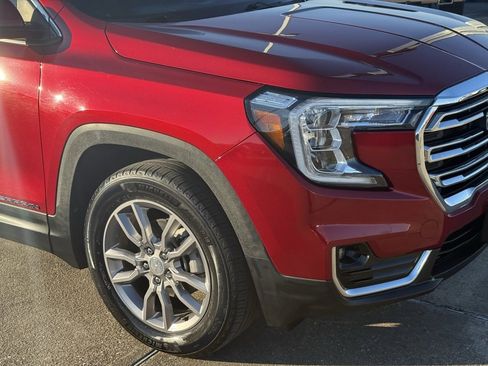 Used 2022 GMC Terrain SLT w/ Infotainment Package II image 6