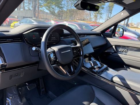 Used 2024 Land Rover Range Rover Sport Dynamic SE image 9