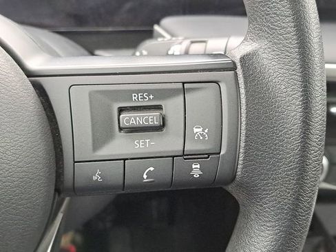 Used 2025 Nissan Kicks S image 17