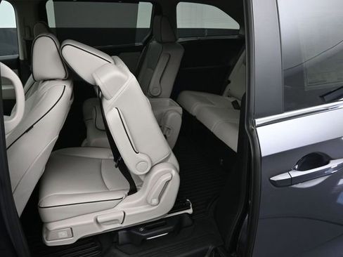 New 2026 Honda Odyssey Touring image 36