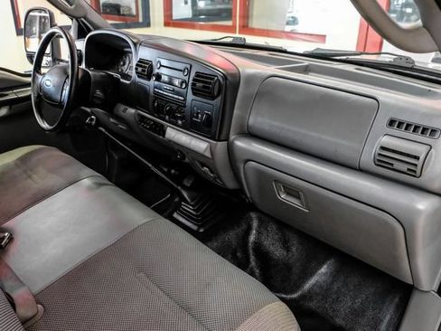 Used 2006 Ford F350 XL AWD/4WD image 12
