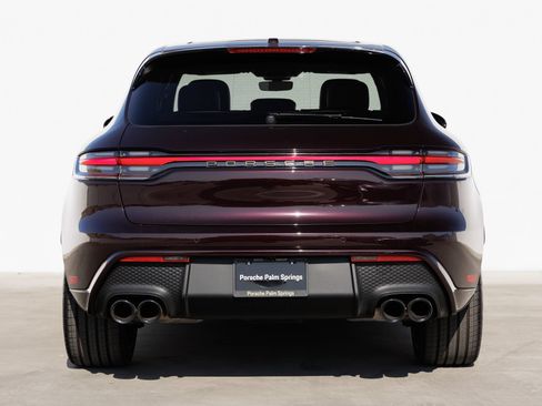 Certified 2025 Porsche Macan AWD/4WD image 6