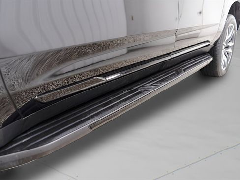 Used 2023 Cadillac Escalade ESV Sport image 48