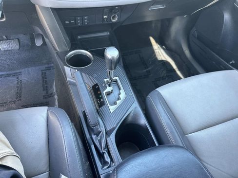 Used 2014 Toyota RAV4 Limited AWD/4WD image 27