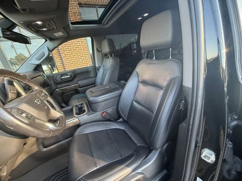 Used 2021 Chevrolet Silverado 1500 LT Trail Boss w/ Convenience Package II image 18