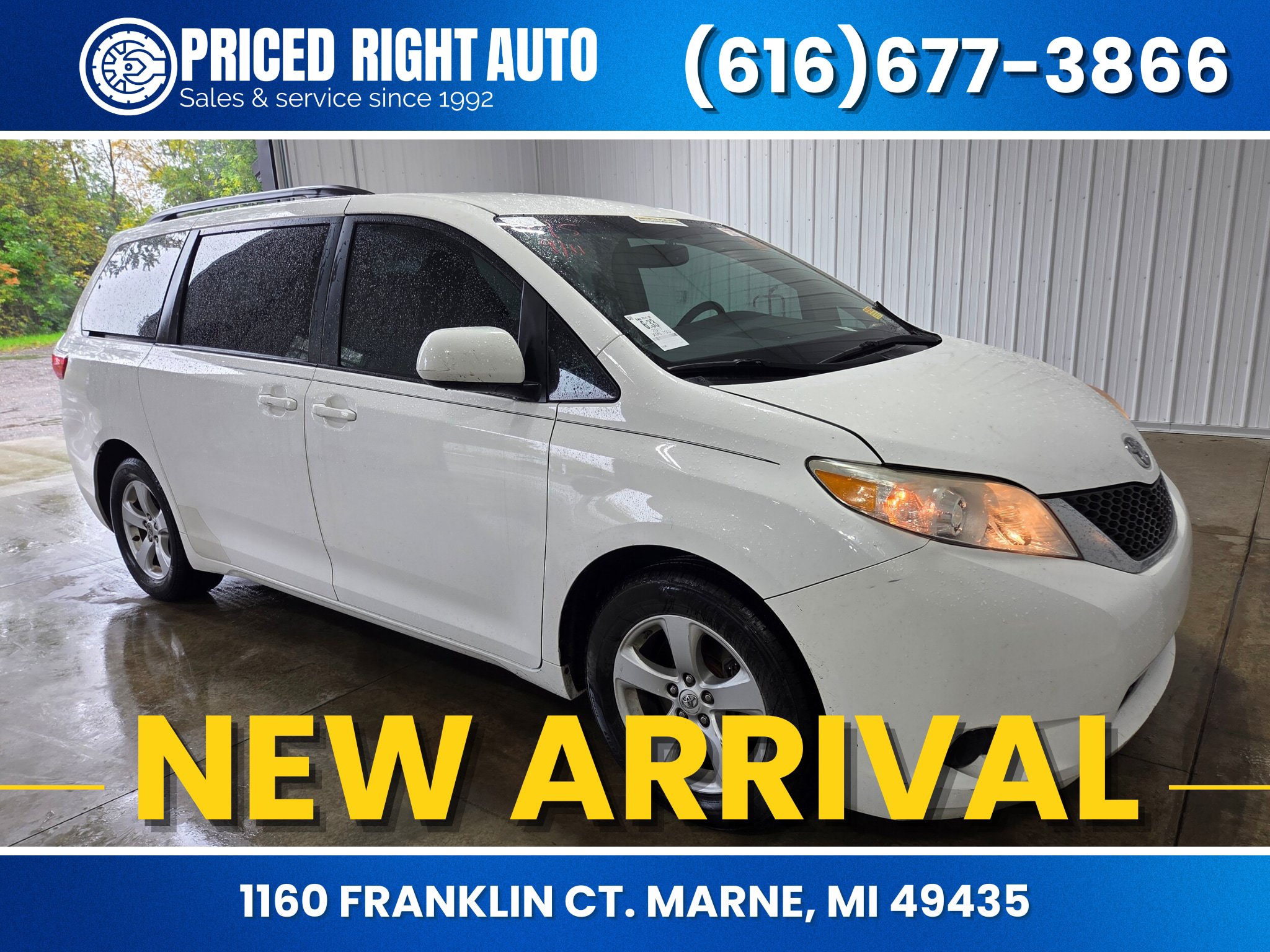 Used 2017 Toyota Sienna LE FWD image 1