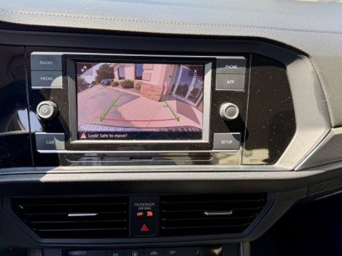 Used 2019 Volkswagen Jetta FWD image 35