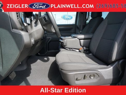 Used 2024 Chevrolet Silverado 1500 LT AWD/4WD image 15